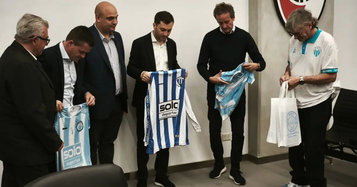 Rosca dirigencial en el Ascenso: fuerte cruce entre Maxi Levy y Martín Brieva tras un gesto de River