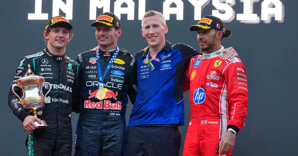 ¡Locura bajo el agua! Verstappen dominó el caos de Sepang y Franco Colapinto metió una remontada tremenda