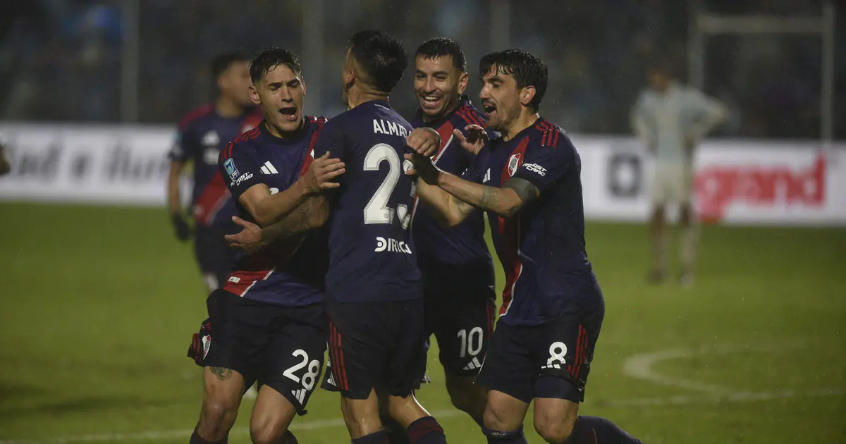 ¡Arde el Clausura 2026! Independiente Rivadavia pisa fuerte en la anual y un River intratable festejó en Tucumán