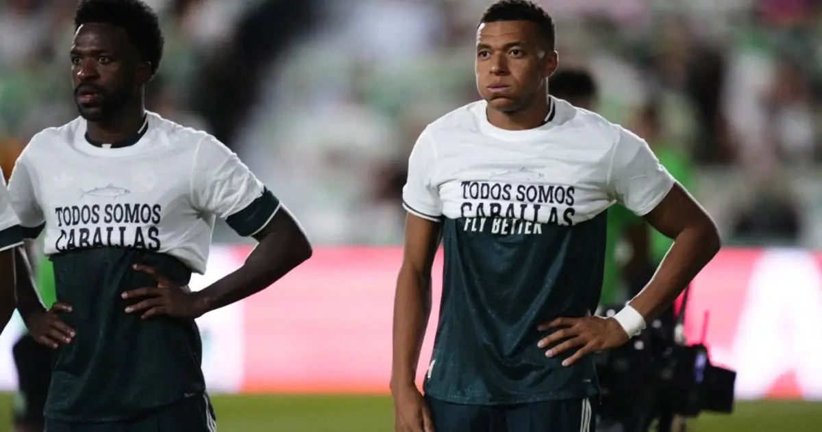 Mbappé plantó bandera en medio del escándalo por las camisetas de Ceuta: "Quería tener un gesto con los migrantes"