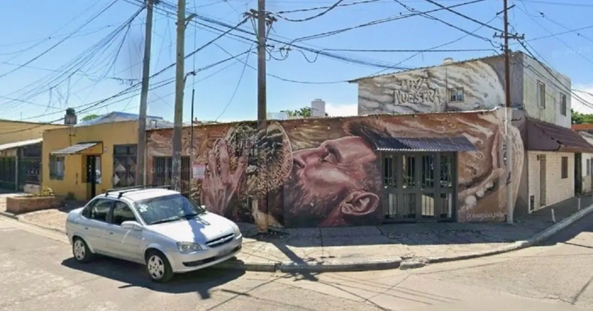 Rosario late por el 10: El histórico barrio de Leo Messi se viste de gala con imponentes murales