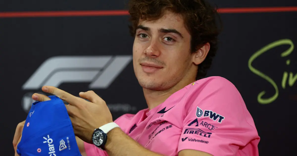 ¡Colapinto va por el golpe en Singapur! Horarios, formato sprint inédito y cómo ver la F1 en vivo