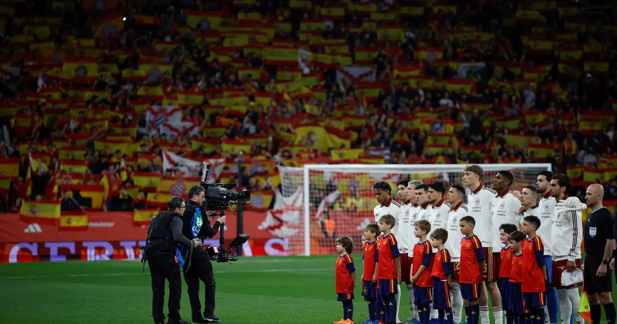 Sanción ejemplar: la FIFA castigó a España tras los cánticos islamofóbicos en Barcelona