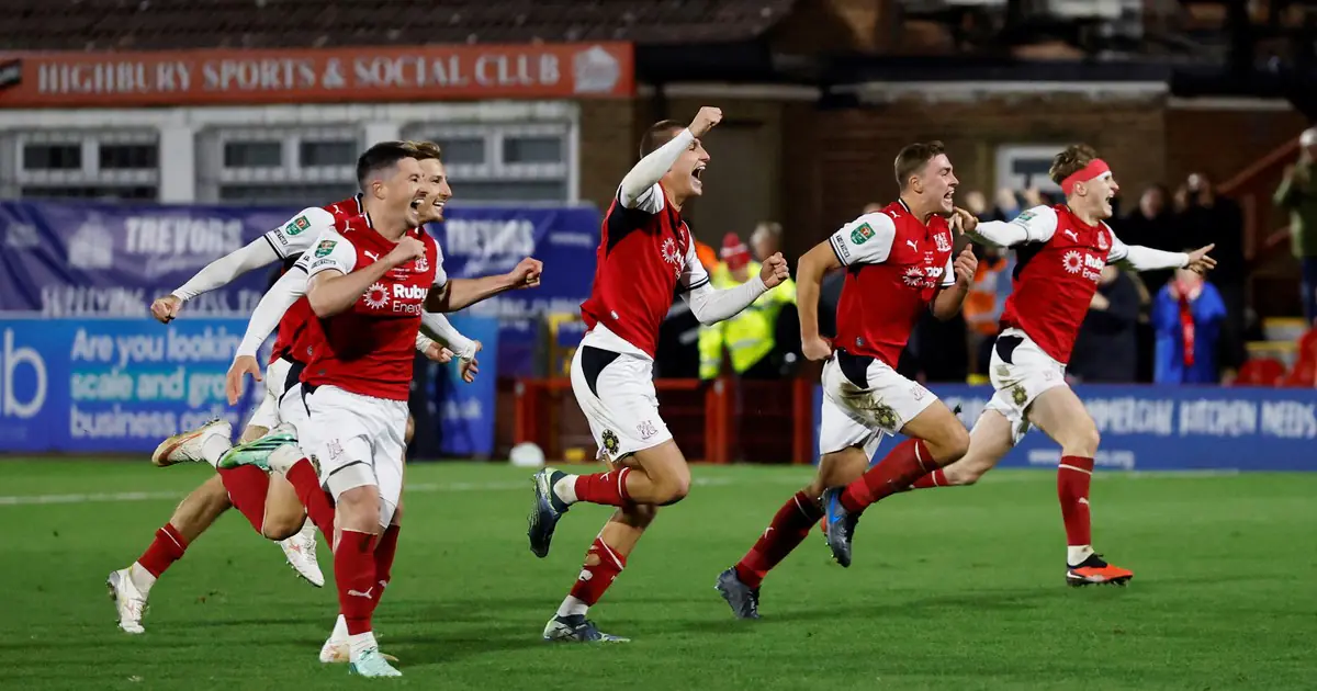 ¡Impacto mundial en Inglaterra! Fleetwood Town eliminó al poderoso Arsenal y dio el batacazo del siglo