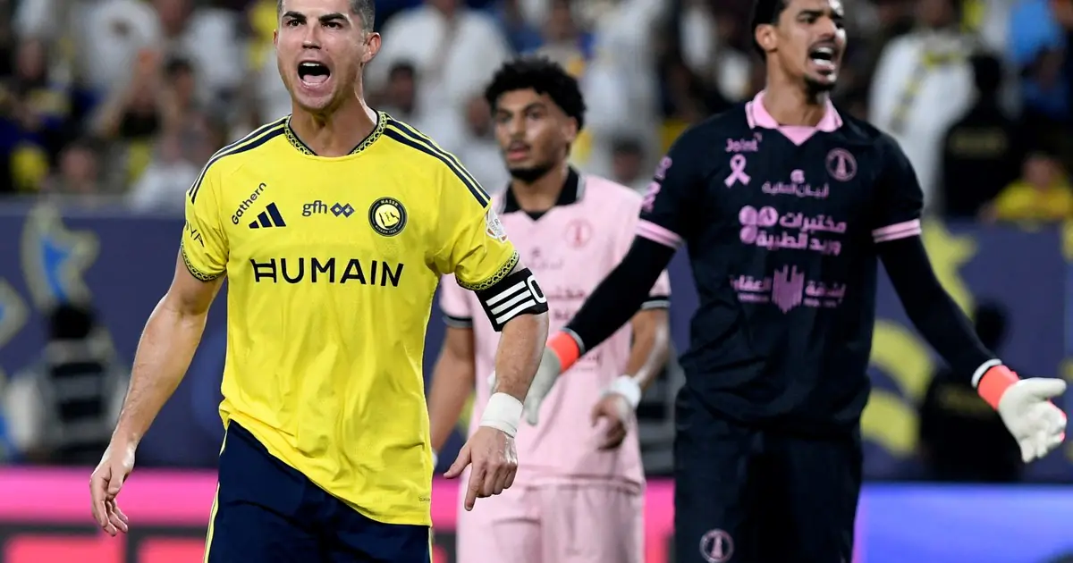 Fiesta completa para Cristiano Ronaldo: hat-trick con Al Nassr y la mira puesta en los 1.000 goles