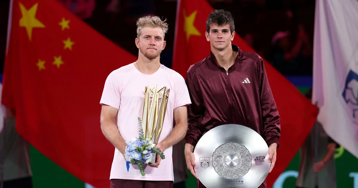 Davidovich Fokina hizo historia en Shanghái: remontada heroica ante Jódar para gritar campeón