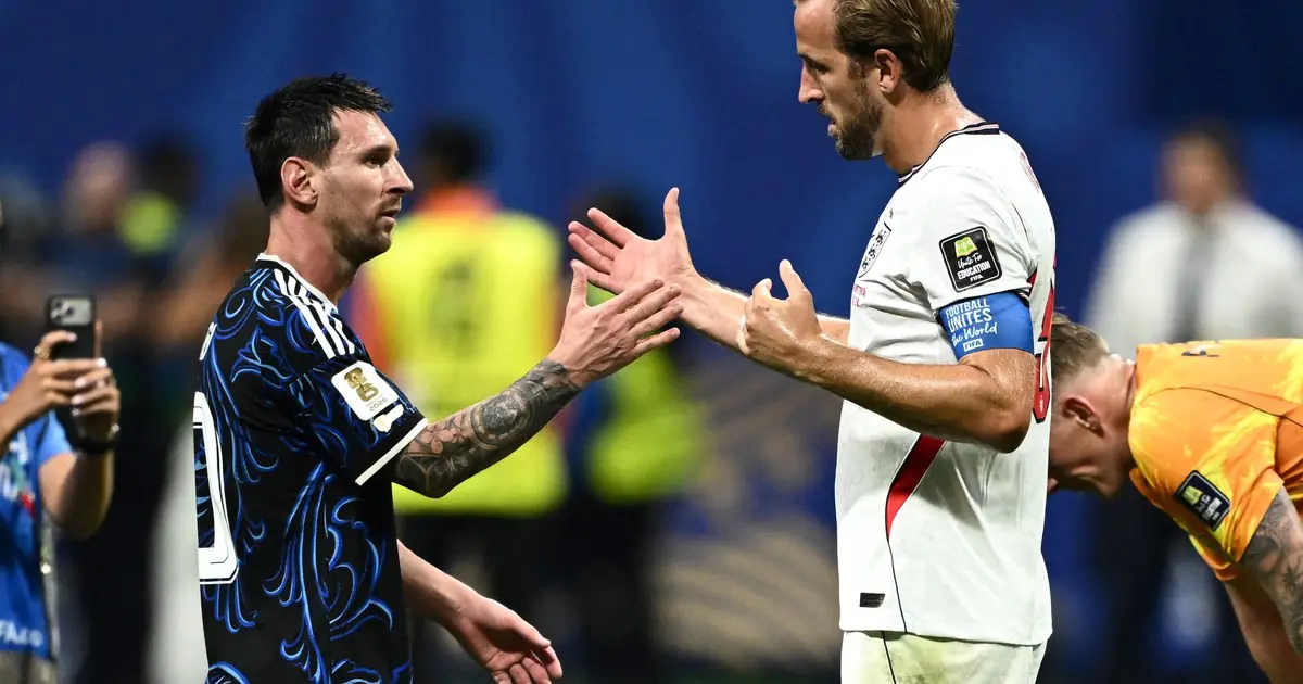 Harry Kane tocó el cielo con las manos: el nuevo Balón de Oro y sus cruces de colección con Maradona y Messi
