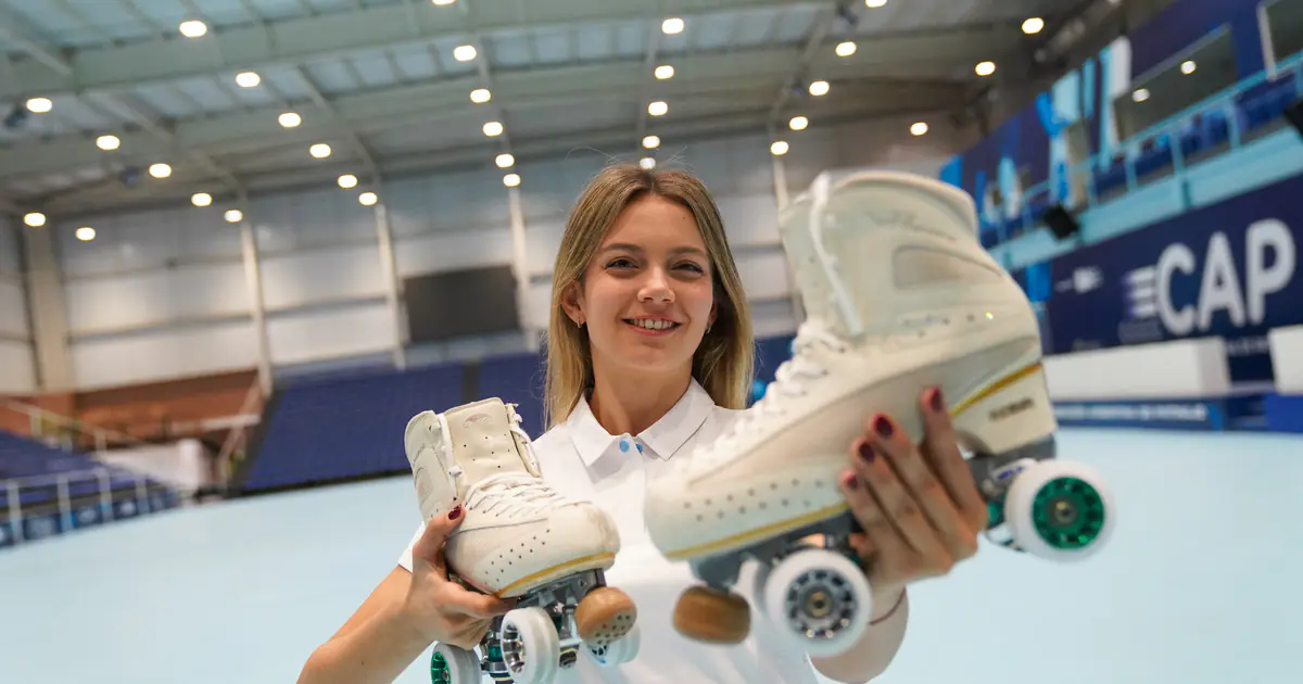 El arte del equilibrio: Delfina Veljanovich, entre los podios del patinaje y las aulas de la UBA