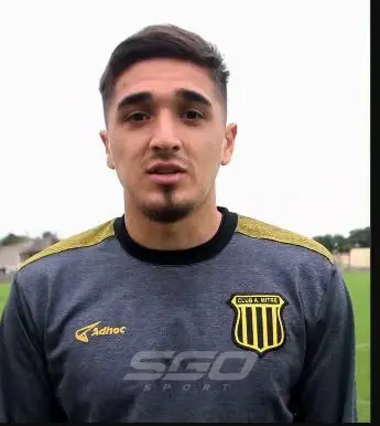 Favio Cabral regresó al "8"