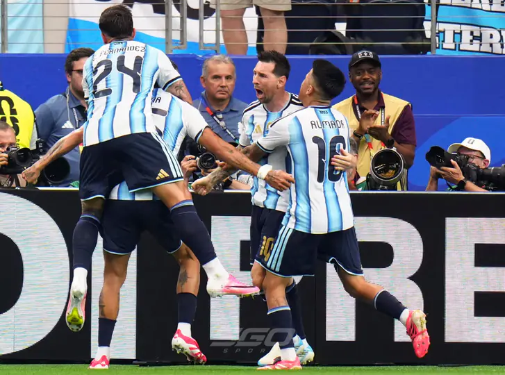 La Selección argentina se enfrenta con Cabo Verde, en busca de un lugar en los octavos de final del Mundial