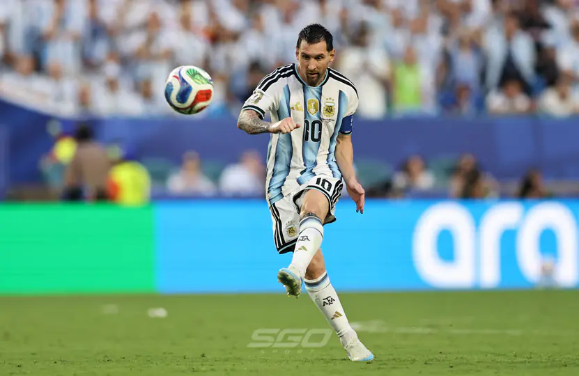 Argentina regresó a Kansas City tras la clasificación a cuartos de final del Mundial