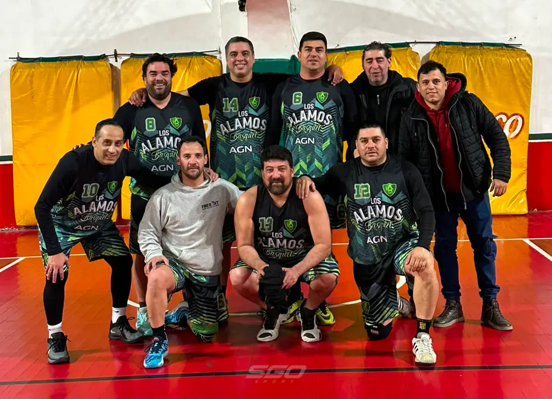 Liga Santiagueña de Maxibásquet: Los Álamos se quedó con el duelo ante Aurinegros