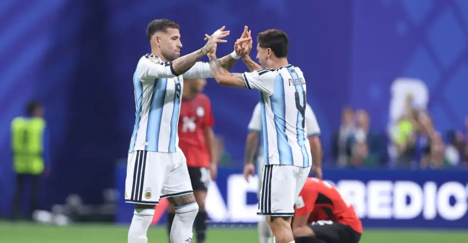 Otamendi y Montiel se incorporaron a los entrenamientos de River y apuntan a ser titulares ante Barracas Central