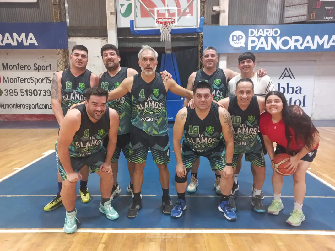 Nicolás Avellaneda y Los Álamos pegaron primero en las semifinales de la categoría +38 de la Liga de Maxibásquet