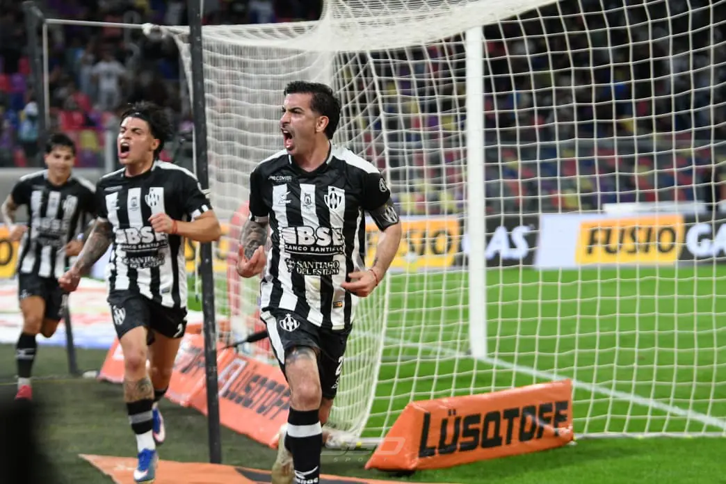 Central Córdoba alcanzó un sufrido, pero merecido triunfo ante San Lorenzo en el Único
