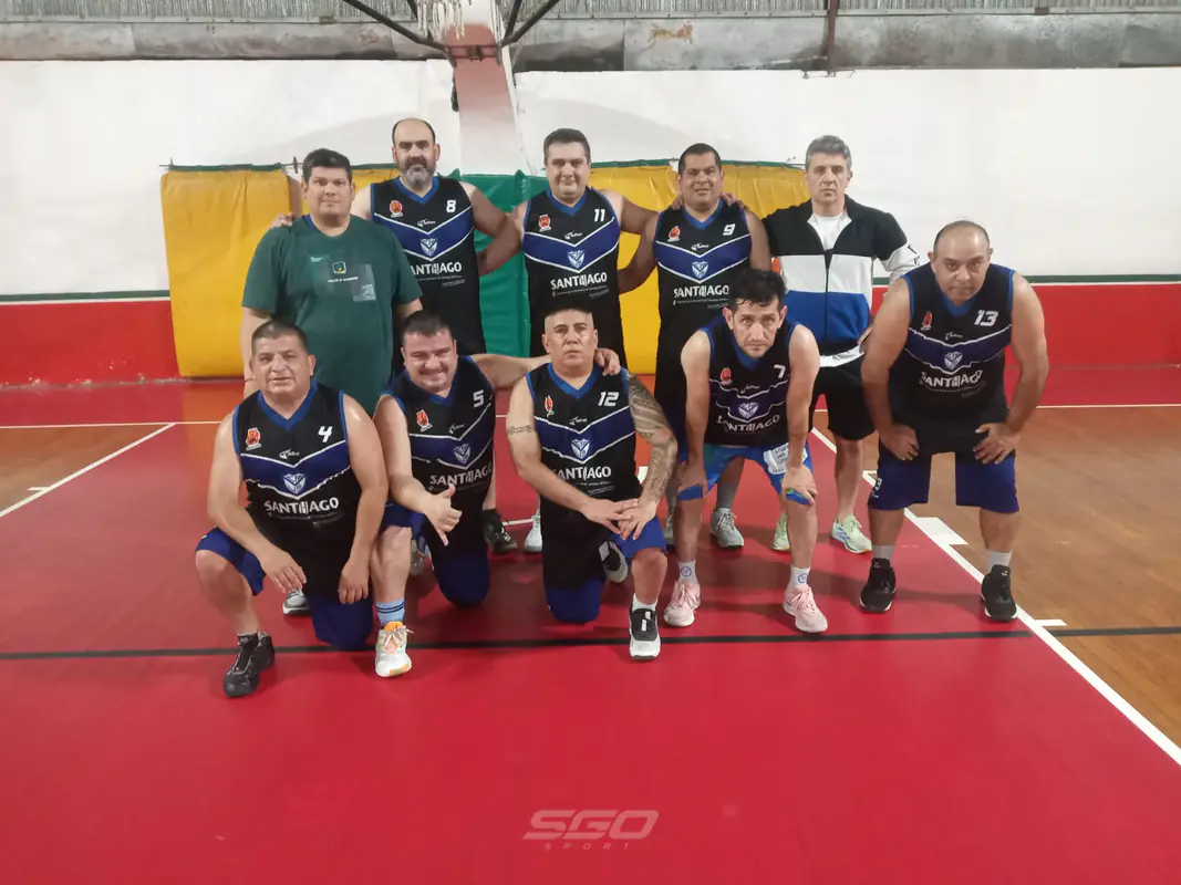 Vélez de San Ramón se impuso a ASVB en la categoría +43 de la Liga Santiagueña de Maxibásquet