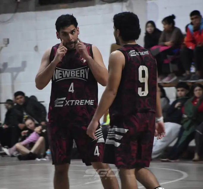 Jorge Newbery venció con autoridad a Quimsa y aseguró su lugar en los playoffs