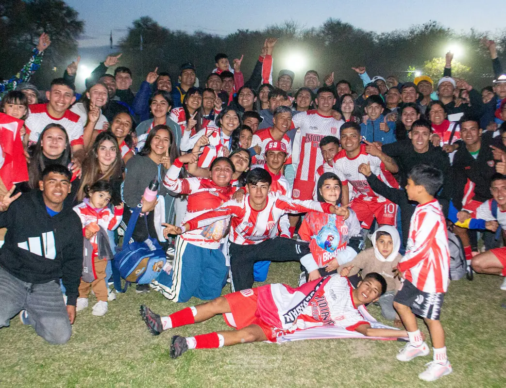 Estudiantes de Ulluas se consagró campeón del Torneo Apertura “Roly Gramajo” de la Liga Clubes Unidos Rural Sur