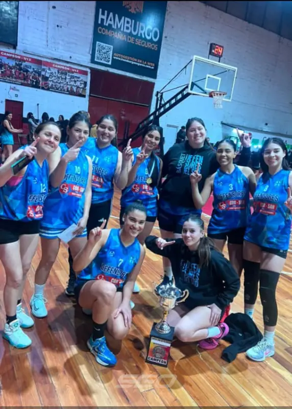 Defensores del Sud, tricampeón y dueño de la gloria en el básquet femenino