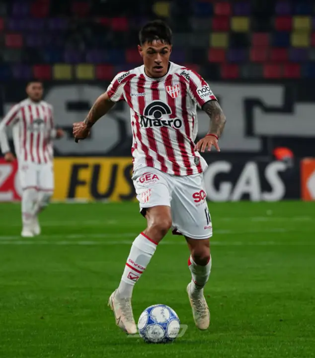 Instituto le ganó a Central Córdoba sobre la hora y lidera el Torneo Clausura 2026