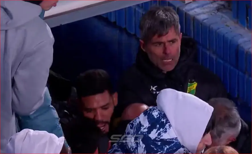 Escándalo en Liniers: Vaccari y su ayudante quisieron agarrarse a piñas con los Barros Schelotto