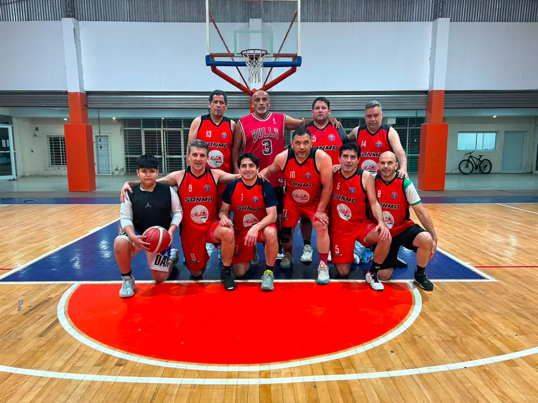 Maxibásquet: Triunfos de San Martín de Loreto, Amigos de Fernández, Regatas y Del Pino