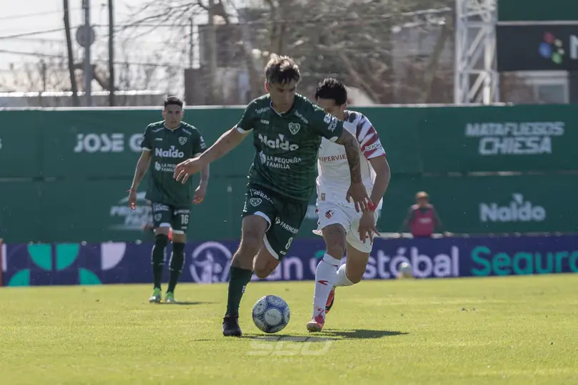 Sarmiento se impuso ante Estudiantes (LP) y es el nuevo líder de la Zona B