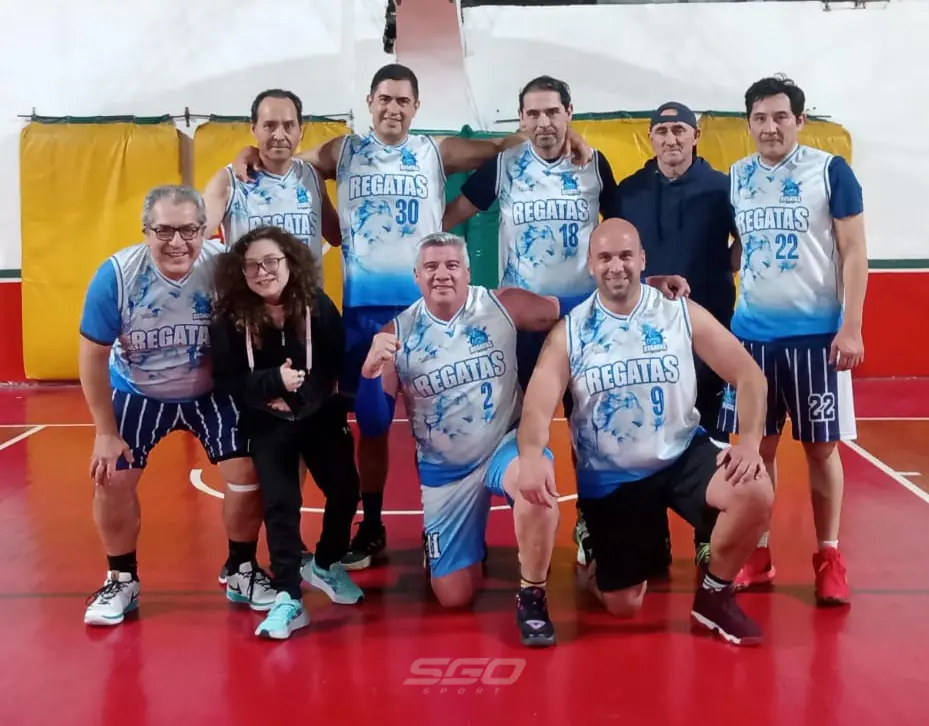 Nicolás Avellaneda y Regatas celebraron en la noche de jueves por el Maxibásquet