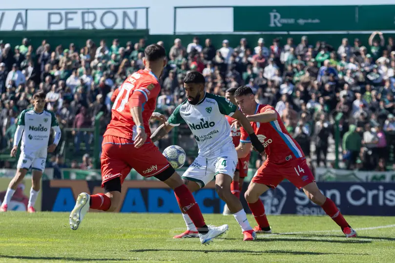 Belgrano se lo empató en la última jugada a Sarmiento en Junín