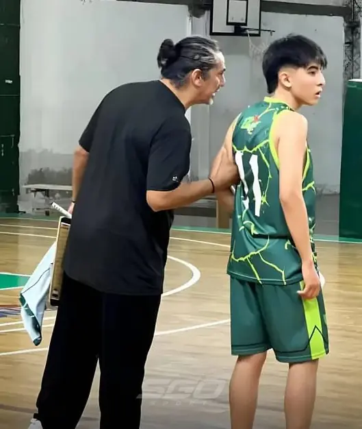 Las dos series de semifinales de la U15 de básquet tendrán tercer juego