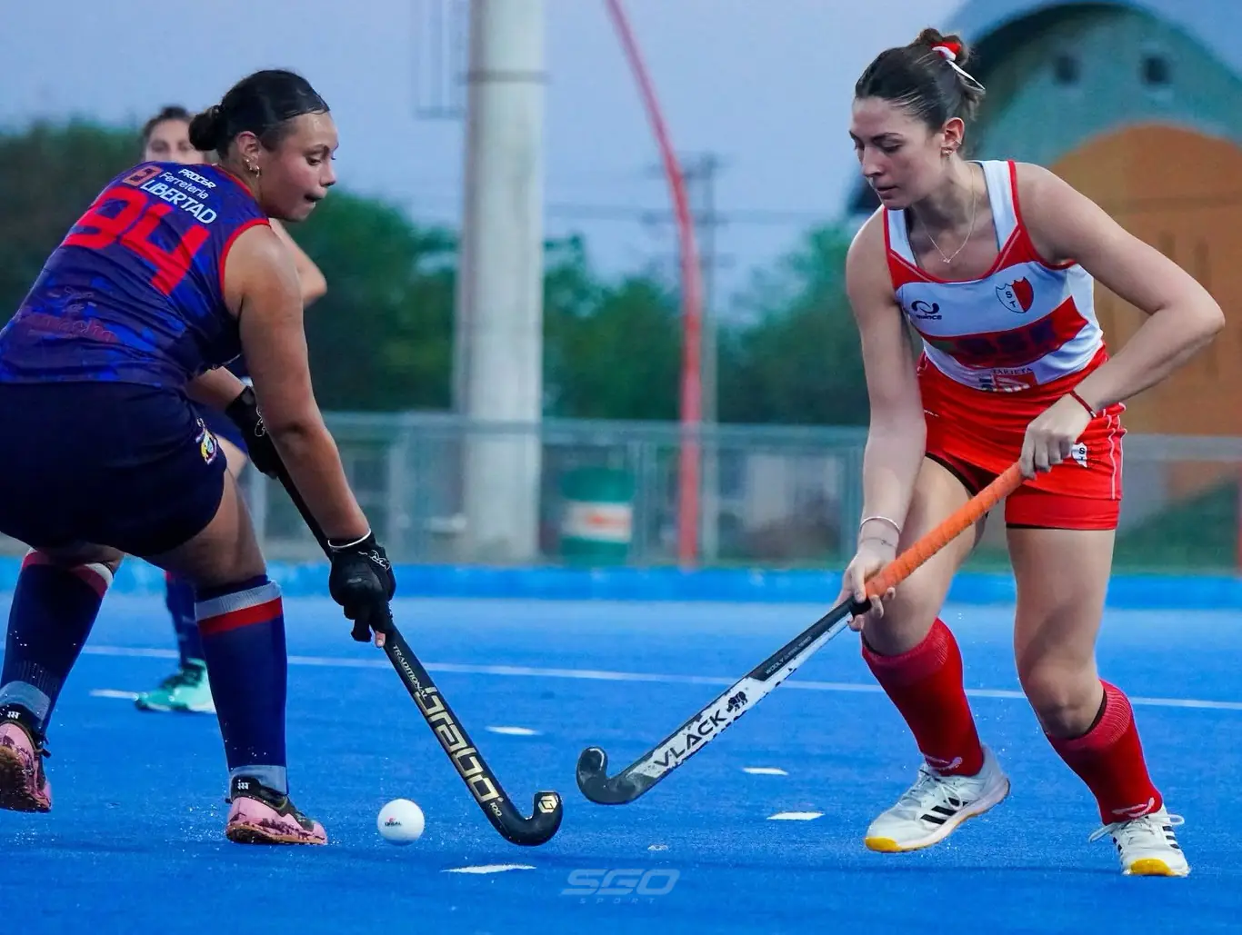 Hockey: Lawn Tennis venció a Old Lions Rojo en Primera Damas