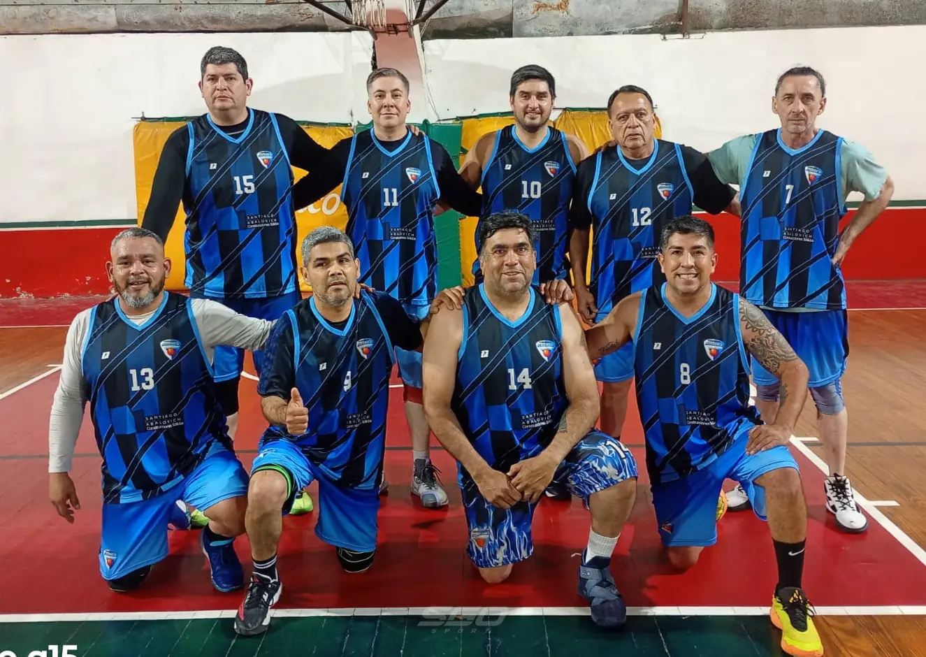El Maxibásquet cerró el viernes con tres atractivos encuentros en la categoría +43