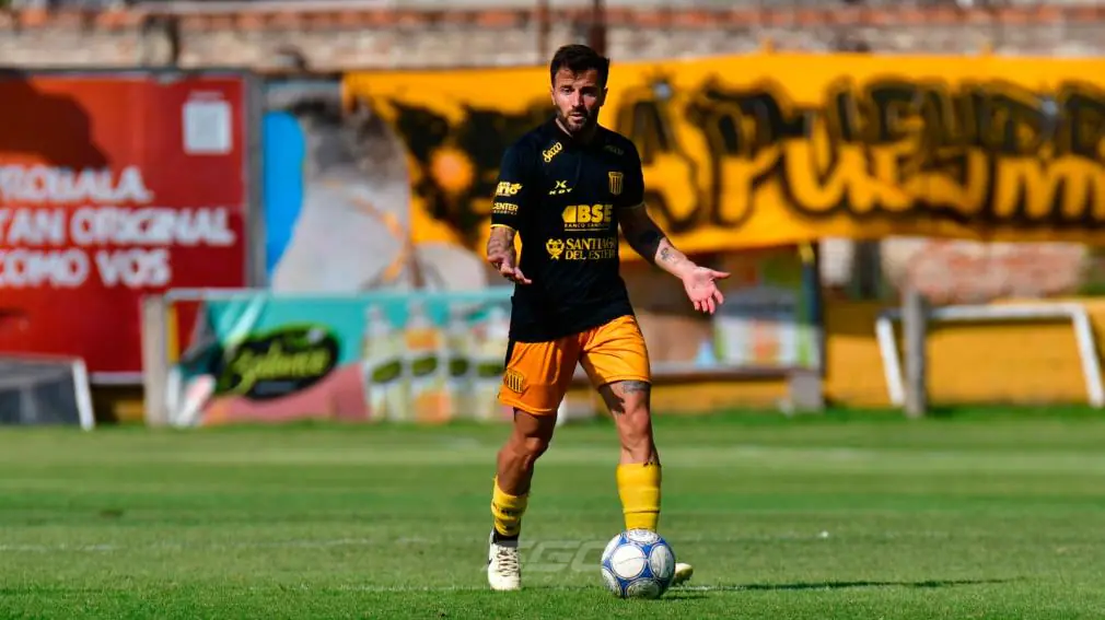 El Aurinegro se juega una parada brava en el oeste bonaerense ante un escolta con ansias de punta, con la premisa ineludible de traerse algo para respirar aliviado en la tabla de abajo.