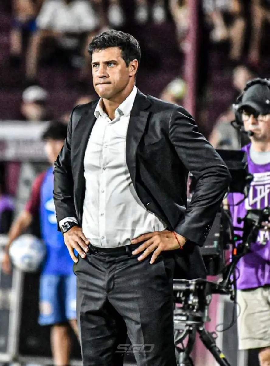 OPINIÓN: Sebastián Domínguez está a la altura de dirigir a un equipo de Primera División?