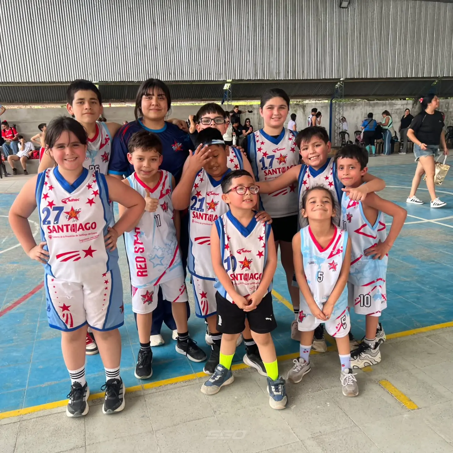 Los mas chicos del básquet de la Federación tienen un sábado de puro juego