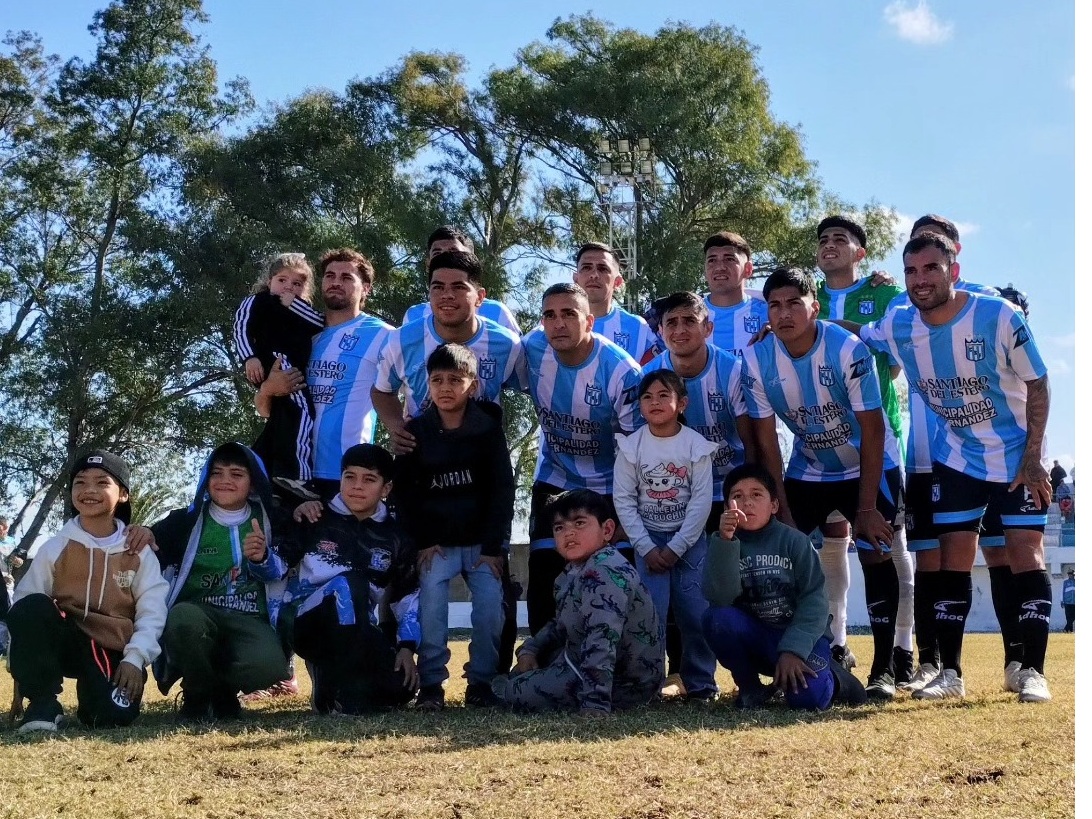 Con victorias de Unión Santiago y Sportivo Fernández, se abrió la sexta fecha del Anual del fútbol local