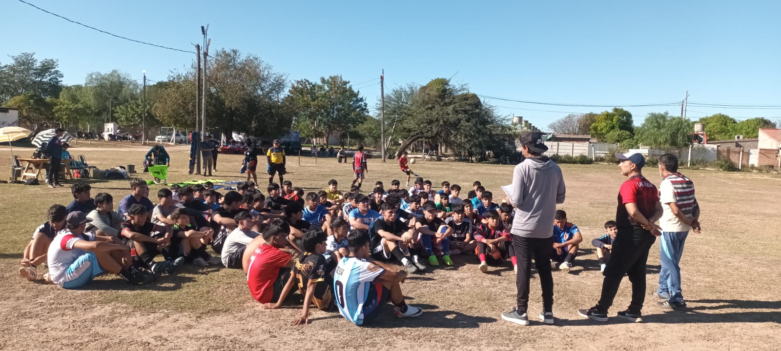 La escuela de fútbol Las Pulgas y Cracks realizaron captación de jugadores para tres clubes bonaerenses
