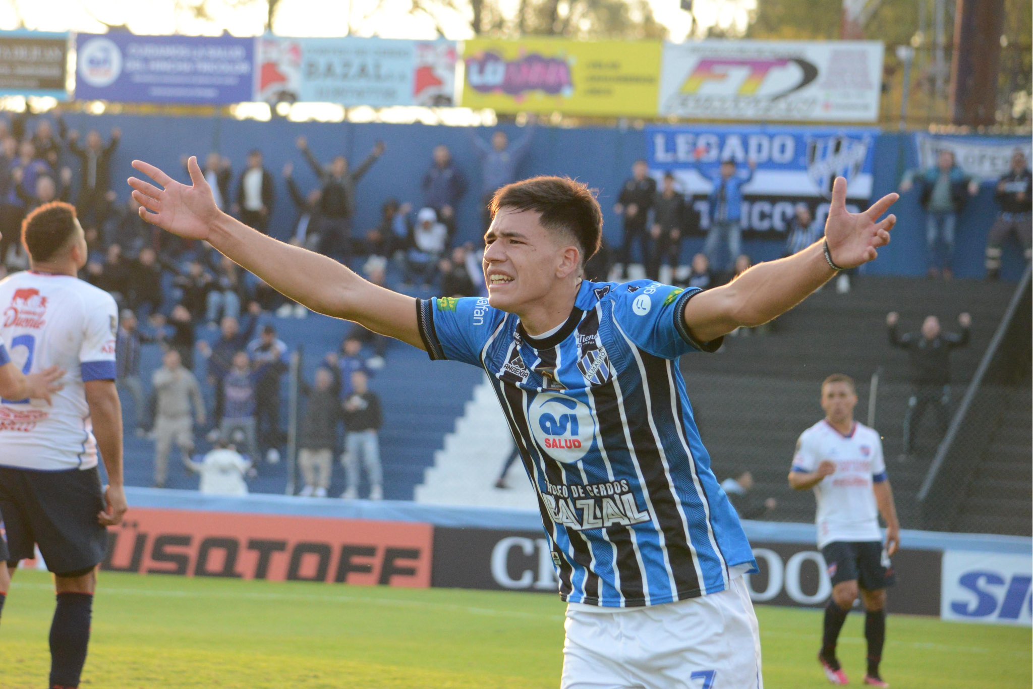 Güemes perdió frente a Almagro de visitante