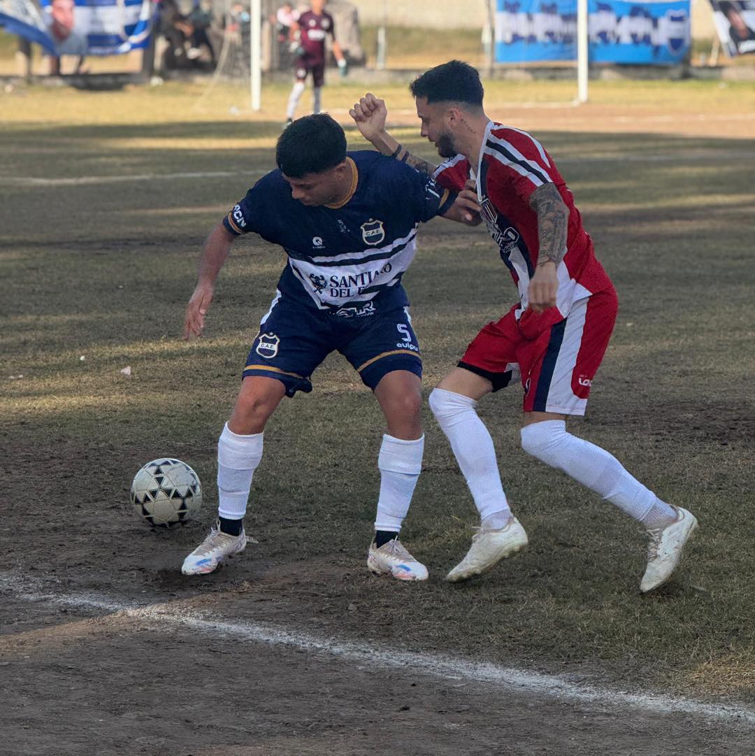 Los resultados de los partidos jugados este domingo por el Anual del fútbol local