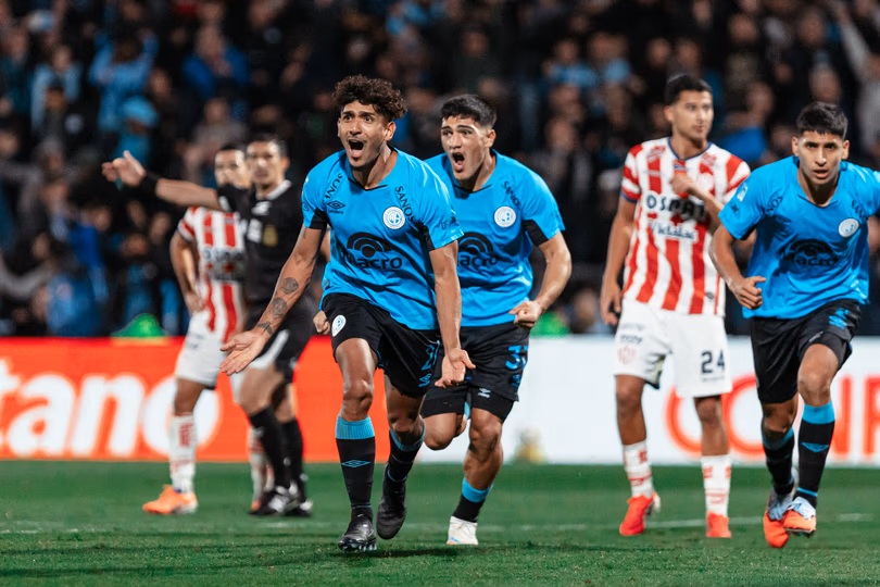 Güemes hizo la presentación de las camisetas con un detalle interesante